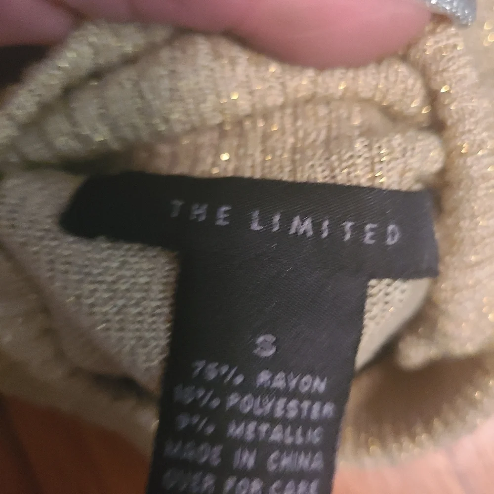 Vibtage The limited turtle neck glitzy sleeveless top - Picture 4 of 4